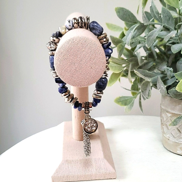 NWOT Chico's Blue Stone & Bead Bracelet - Picture 2 of 3